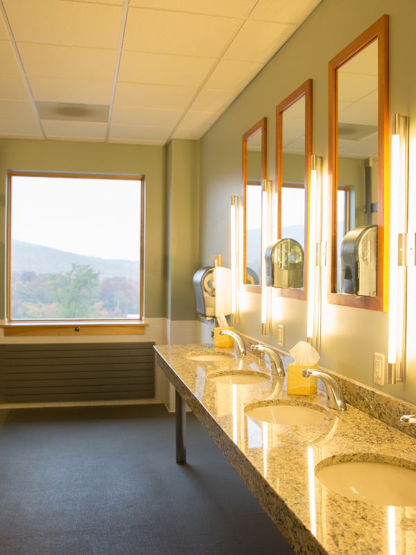 Clean commercial washroom facilities